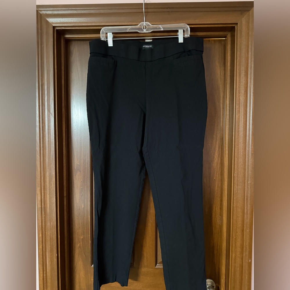 Liz Claiborne Classic Black Straight Leg Pants